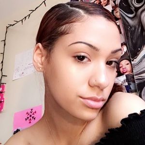 Meet your Posher, Jade